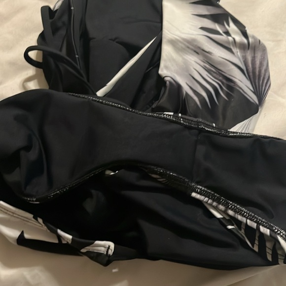 L Space Tropical Cutout One Piece - Picture 8 of 8